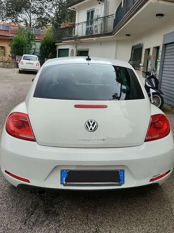 Usata VW Beetle 105 CV (77 kW) 2012 Bianco Utilitaria