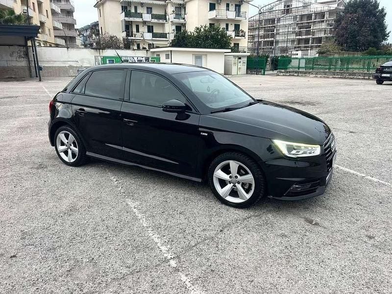 Usata Audi A1 90 CV (66 kW) 2012 Nero Utilitaria