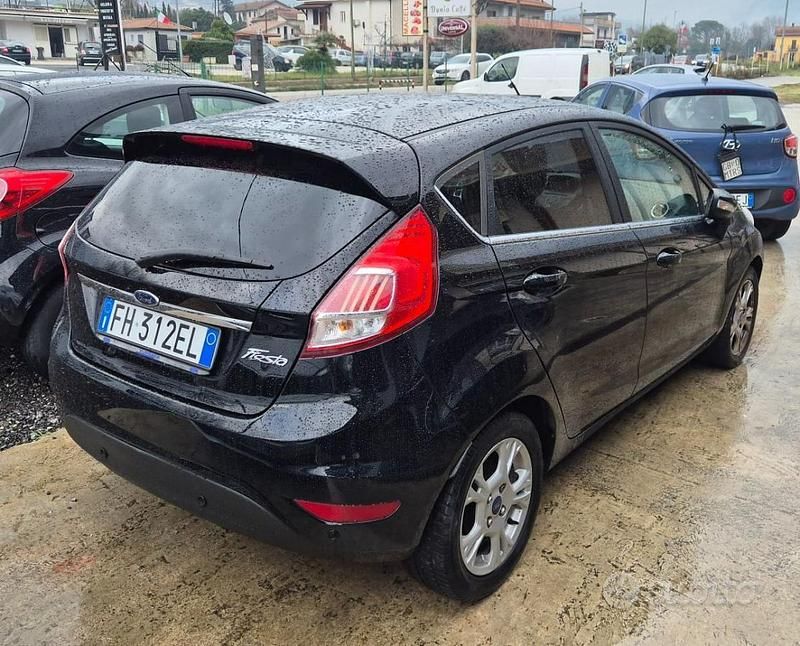 Usata Ford Fiesta Business Edition 75 CV (55 kW) 2017 Bianco Berlina