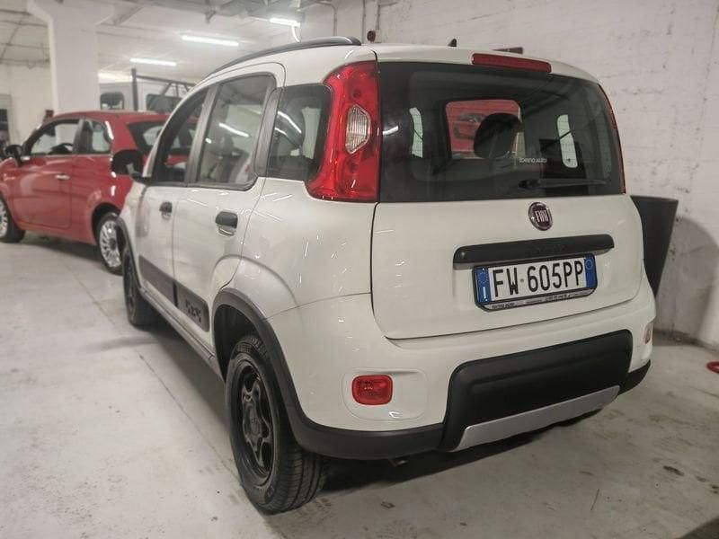 Usata Fiat Panda 4x4 S 85 CV (62 kW) 2019 Bianco Utilitaria