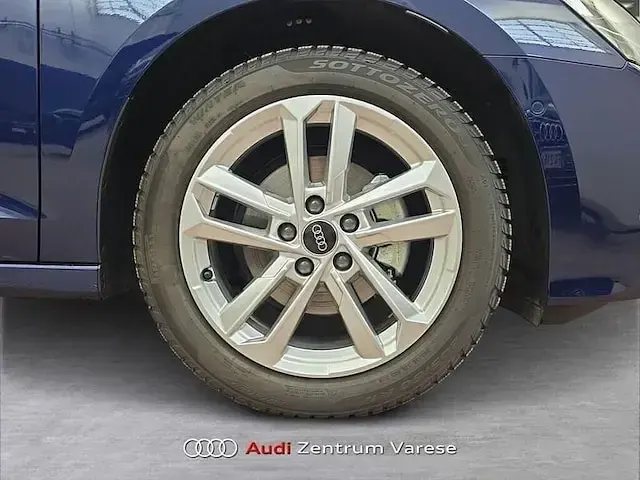 Usata Audi A3 Business Plus 116 CV (85 kW) 2025 Blu navarra Berlina