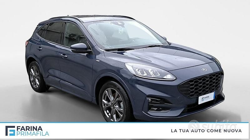 Usata Ford Kuga ST-Line 190 CV (139 kW) 2023 Chrome blue SUV