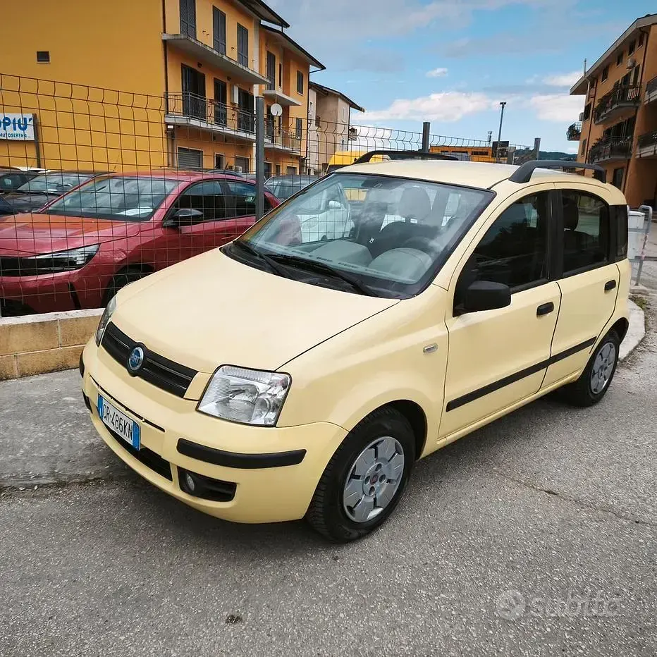 Usata Fiat Panda Dynamic 69 CV (50 kW) 2005 Giallo Utilitaria