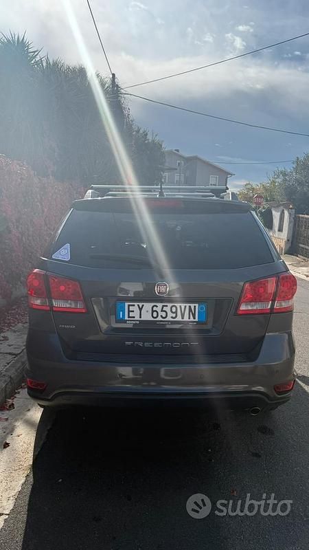 Usata Fiat Freemont Black Code 170 CV (125 kW) 2015 Nero SUV