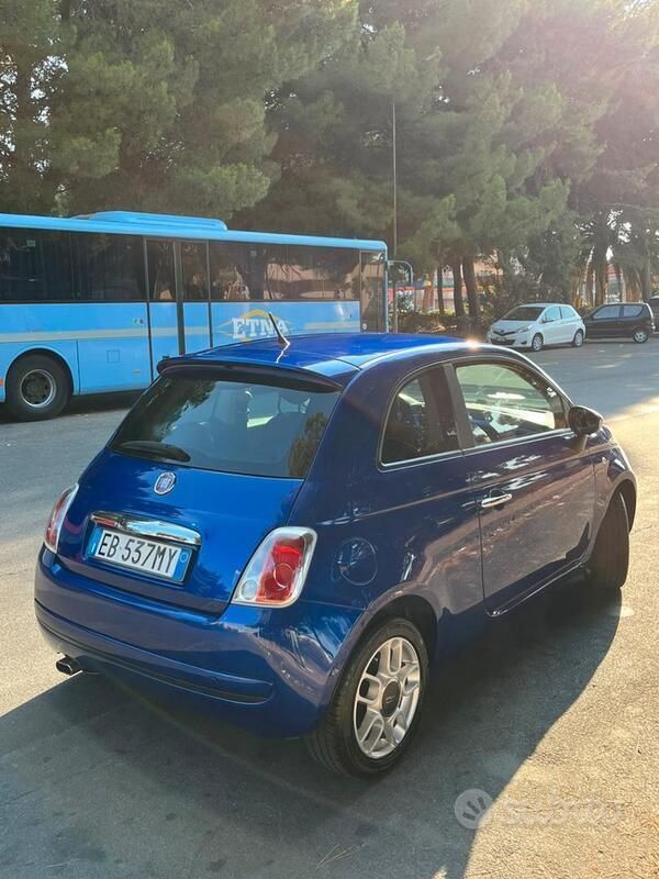 Usata Fiat 500 69 CV (50 kW) 2011 Blu Utilitaria