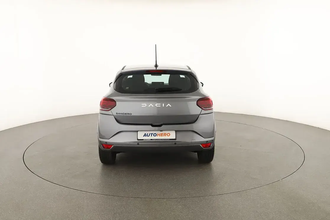 Usata Dacia Sandero Expression 67 CV (49 kW) 2024 Grigio