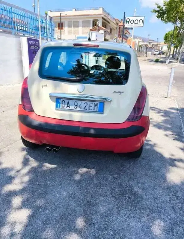 Usata Lancia Ypsilon 69 CV (50 kW) 2006 Utilitaria