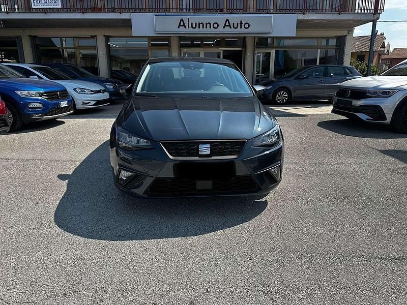 Grigio Usata 2023 Seat Ibiza Style Tre volumi | 14.900 € (Buon prezzo) - Immagine 1/4