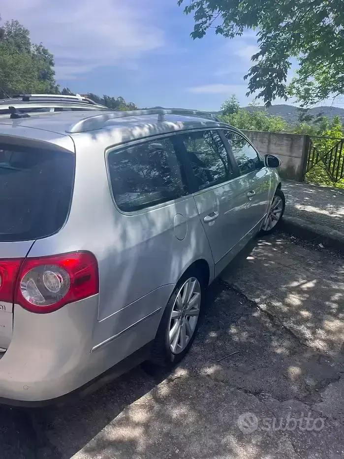 Usata VW Passat 140 CV (102 kW) 2010 Grigio Station wagon
