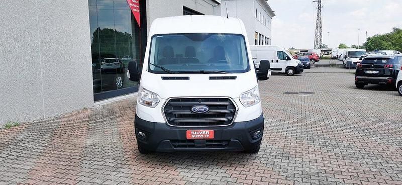 Usata Ford Transit Trend 131 CV (96 kW) 2019 Bianco pastello Monovolume