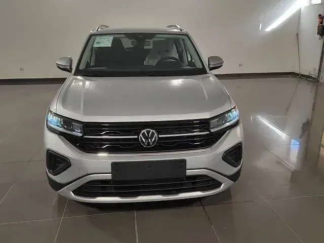 Nuova VW T-Cross Edition 115 CV (84 kW) 2026 8e8ereflex silver metallizzat SUV