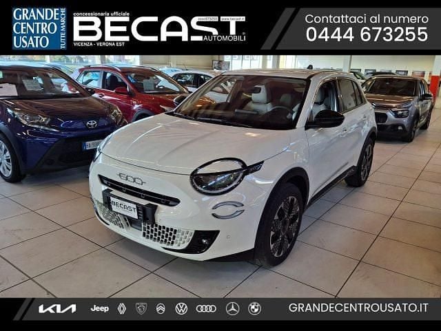 Usata Fiat 600 La Prima 101 CV (74 kW) 2024 Verde metallizzato SUV