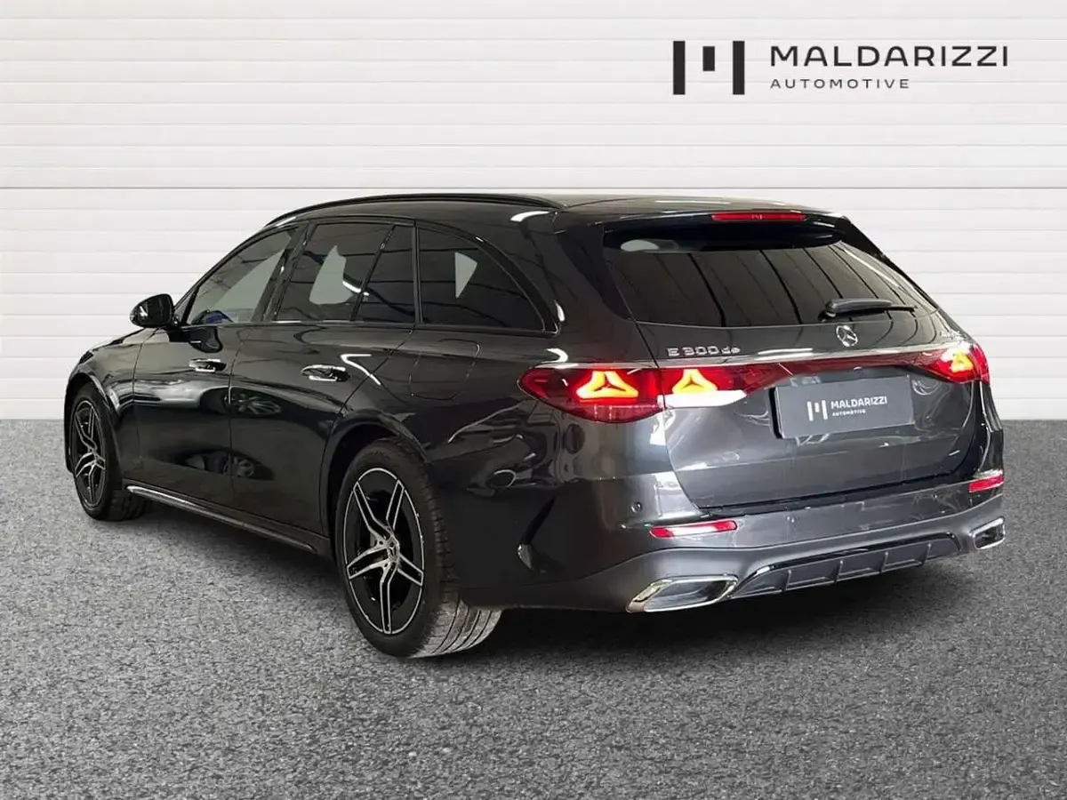 Usata Mercedes E300 AMG line 197 CV (144 kW) 2025 Grigio grafite Station wagon