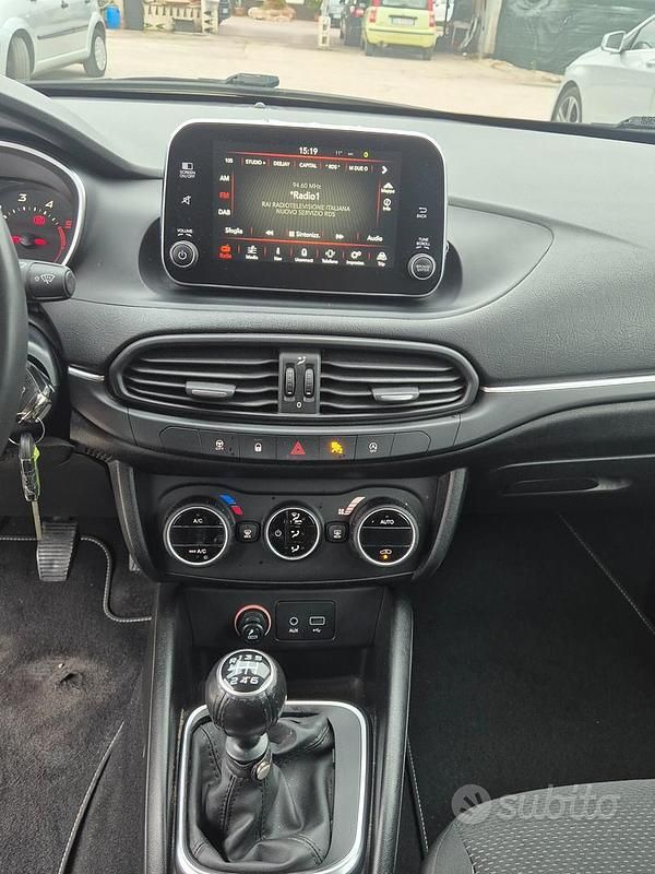 Usata Fiat Tipo Lounge 119 CV (87 kW) 2017 Bianco Station wagon