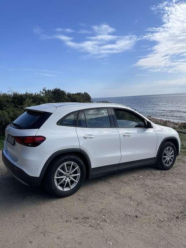 Usata Mercedes GLA180 Business 116 CV (85 kW) 2022 SUV
