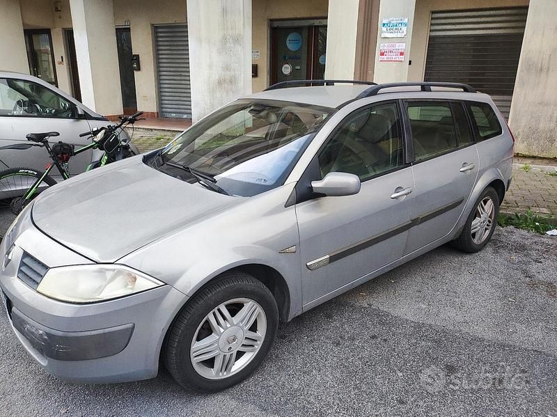 Usata Renault Mégane GrandTour 120 CV (88 kW) 2004 Grigio Station wagon