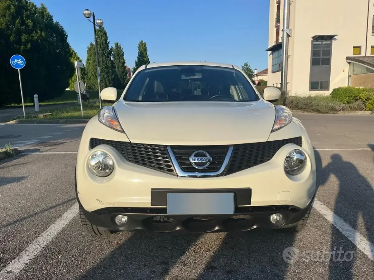 Usata Nissan Juke Tekna 190 CV (139 kW) 2011 Bianco SUV