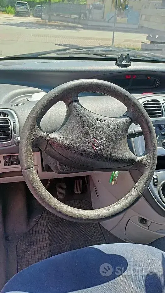Usata Citroën Xsara 95 CV (69 kW) 2004 Grigio Monovolume