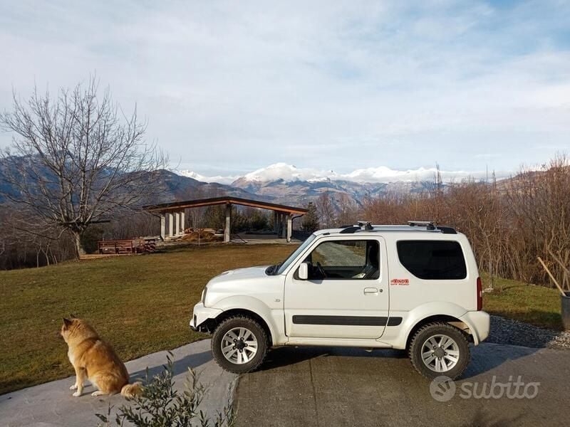 Usata Suzuki Jimny 85 CV (62 kW) 2014 Bianco SUV