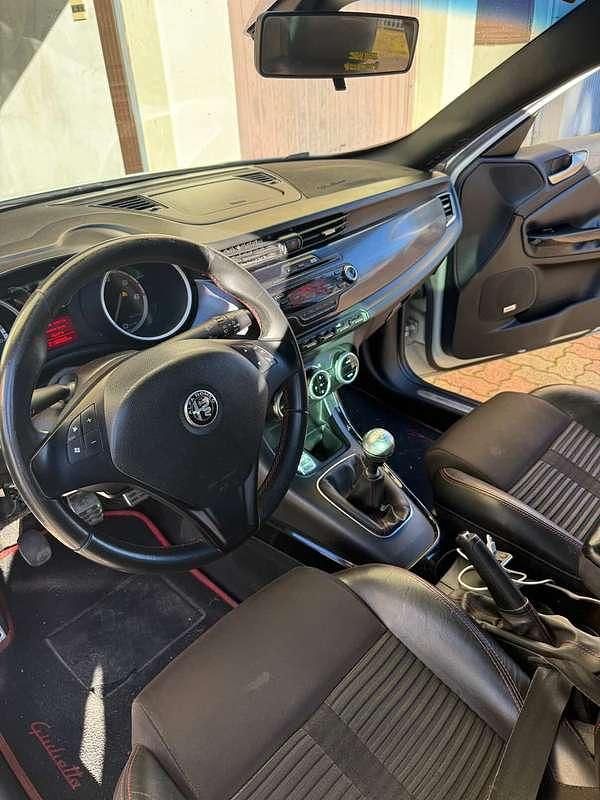 Usata Alfa Romeo Giulietta Exclusive 170 CV (125 kW) 2011 Utilitaria