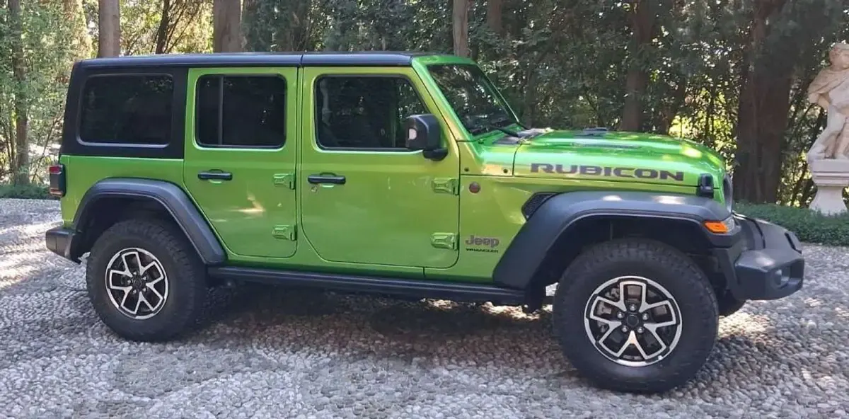 Usata Jeep Wrangler Rubicon 272 CV (200 kW) 2026 Verde SUV