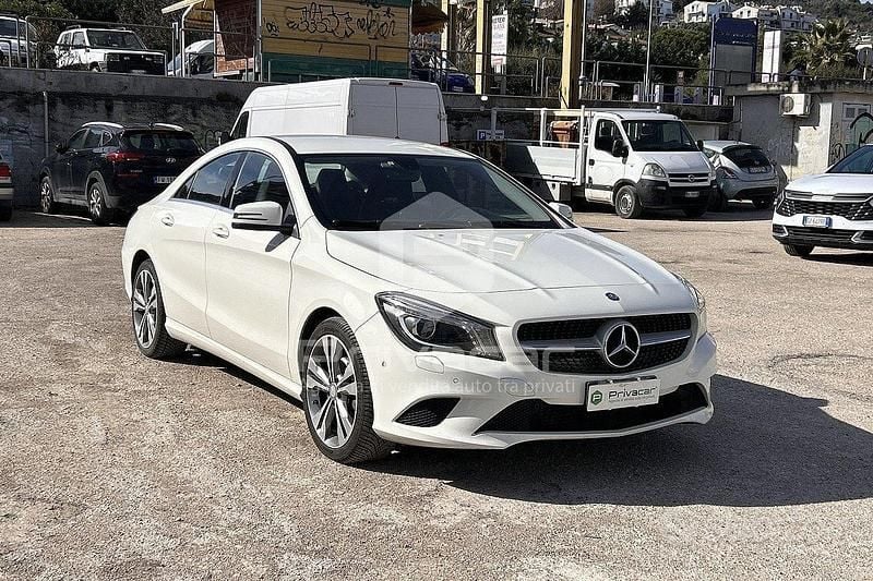 Usata Mercedes CLA220 170 CV (125 kW) 2015 Bianco Berlina