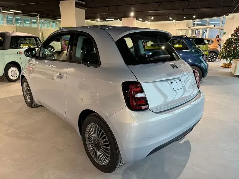 Nuova Fiat 500 65 CV (47 kW) 2025 Azzurro Berlina