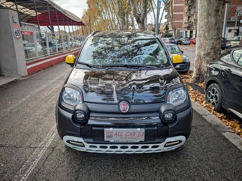 Usata Fiat Panda Cross 69 CV (50 kW) 2025 Nero Utilitaria
