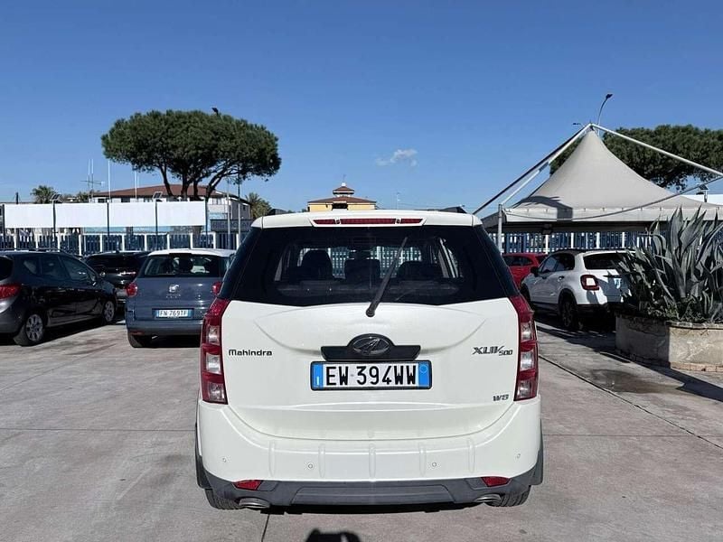 Usata Mahindra XUV500 140 CV (102 kW) 2014 Bianco SUV