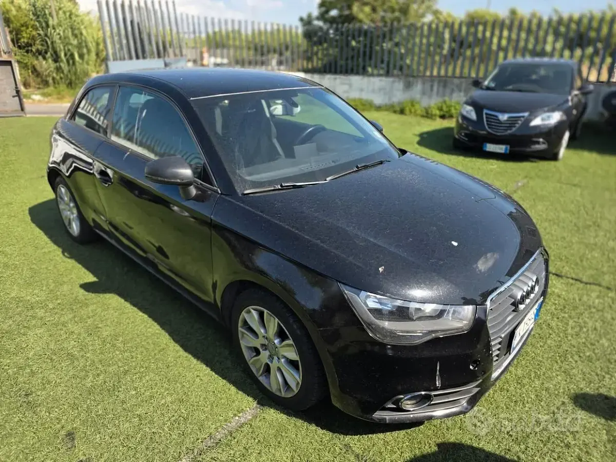 Usata Audi A1 122 CV (89 kW) 2012 Nero Utilitaria
