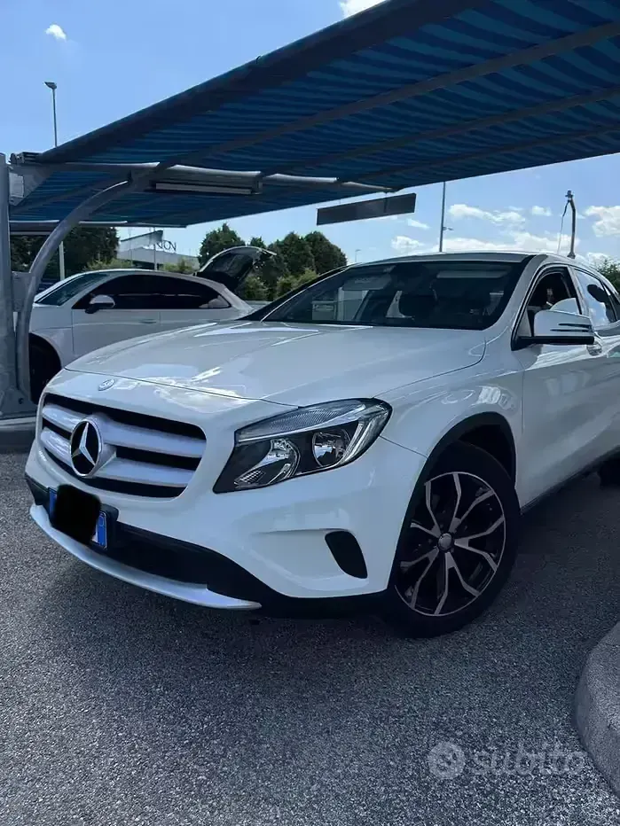Usata Mercedes GLA180 2015 Bianco SUV