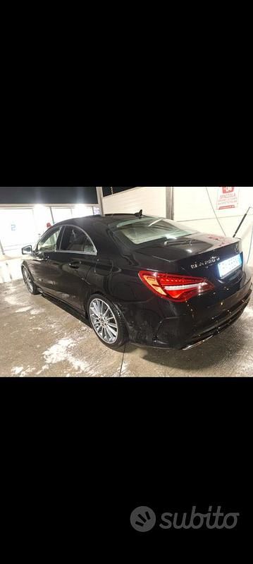 Usata Mercedes CLA220 177 CV (130 kW) 2019 Nero Berlina