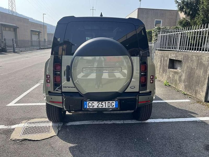 Usata Land Rover Defender SE Dynamic 200 CV (147 kW) 2021 SUV