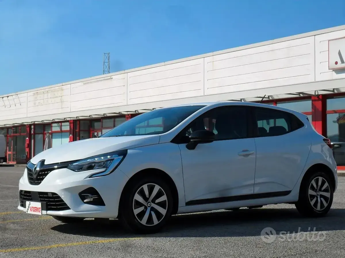 Usata Renault Clio IV Business 86 CV (63 kW) 2019 Bianco Berlina