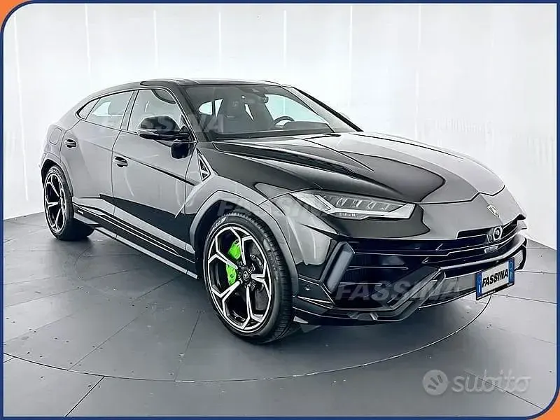 Usata Lamborghini Urus 666 CV (489 kW) 2023 SUV