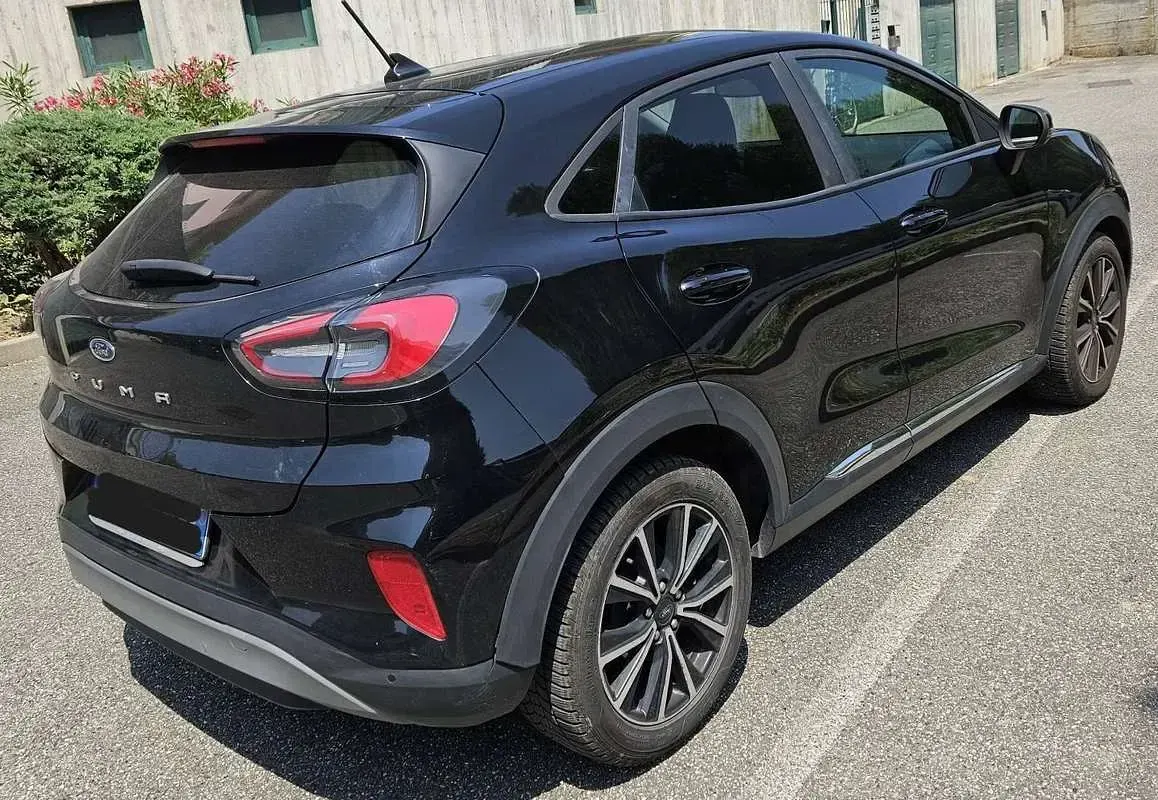 Usata Ford Puma Titanium 120 CV (88 kW) 2022 Nero SUV