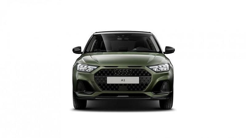 Nuova Audi A1 116 CV (85 kW) 2026 Verde distretto metallizzato nero mito m SUV