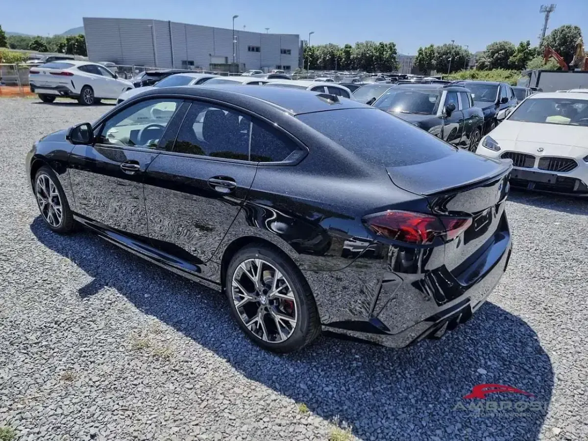 Nuova BMW 218 Gran Coupé M Sport 150 CV (110 kW) 2026 Black sapphire metallizzato Coupé