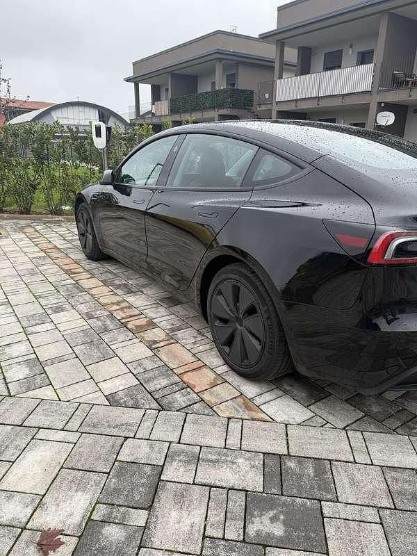 Usata Tesla Model 3 Standard Range 88 kW (120 CV) 2023 Berlina