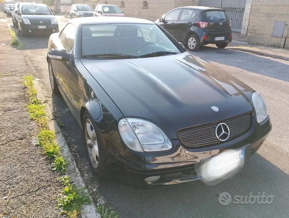 Usata Mercedes SLK200 163 CV (119 kW) 2001 Marrone Cabrio