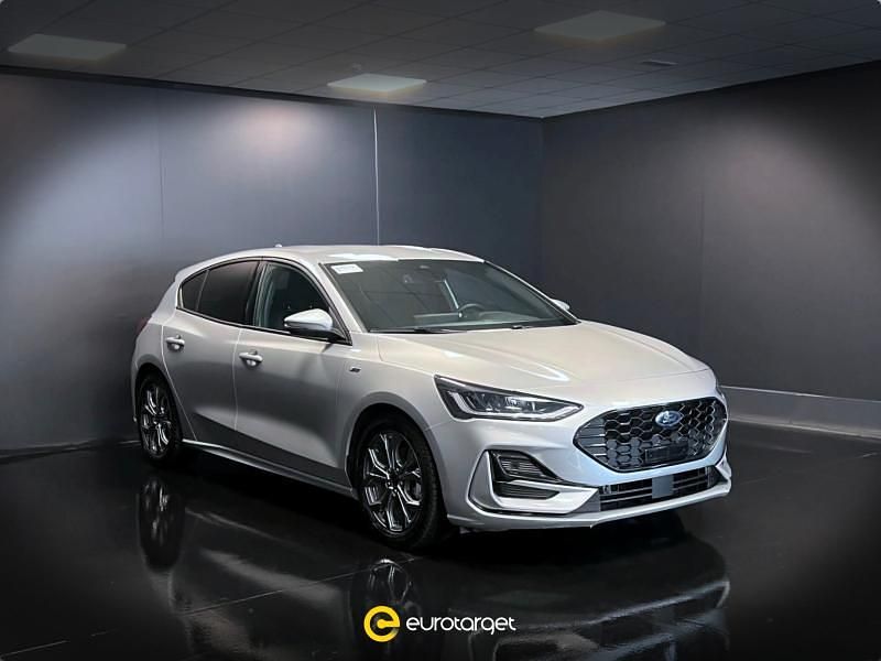 Vari colori pastello Usata 2025 Ford Focus ST-Line | 21.400 € (Super prezzo) - Immagine 1/4