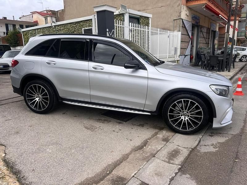 Usata Mercedes GLC250 Exclusive 203 CV (149 kW) 2017 Argento Station wagon