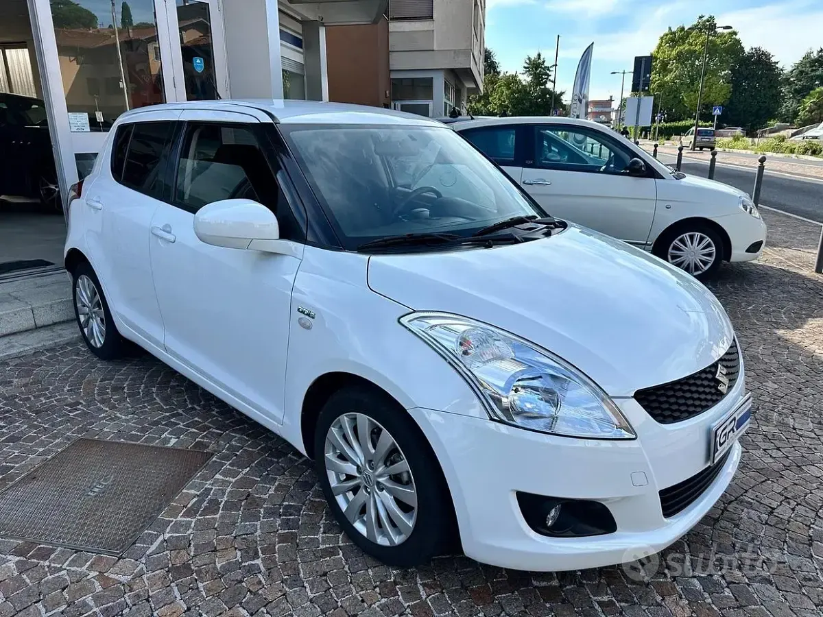 Usata Suzuki Swift GL 75 CV (55 kW) 2013 Bianco Utilitaria