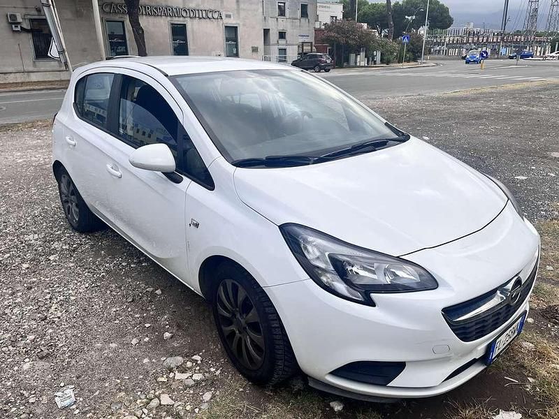 Usata Opel Corsa 90 CV (66 kW) 2017 Utilitaria
