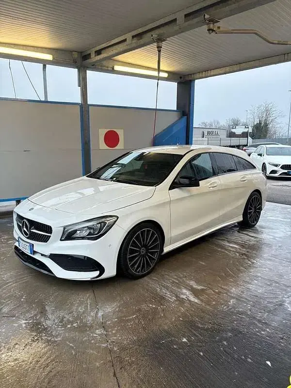 Usata Mercedes CLA200 Premium 136 CV (100 kW) 2018 Station wagon