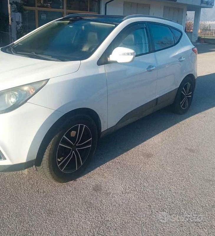 Usata Hyundai ix35 136 CV (100 kW) 2011 Bianco SUV