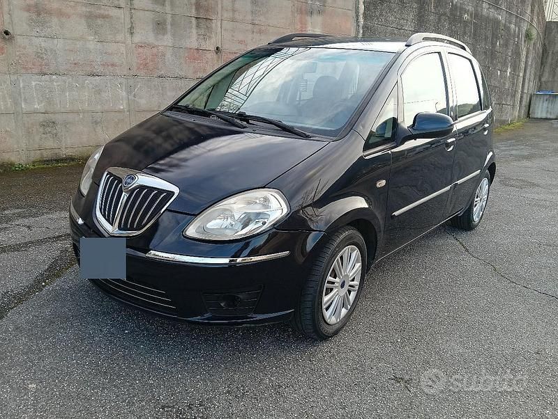 Usata Lancia Musa 78 CV (57 kW) 2010 Blu Monovolume