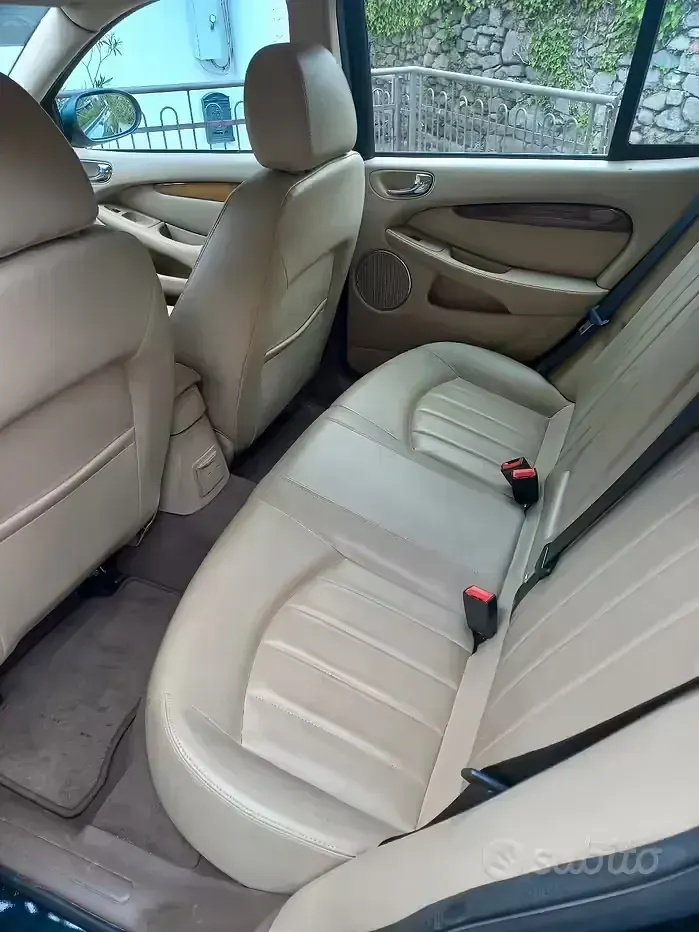 Usata Jaguar X-type 131 CV (96 kW) 2005 Verde Station wagon