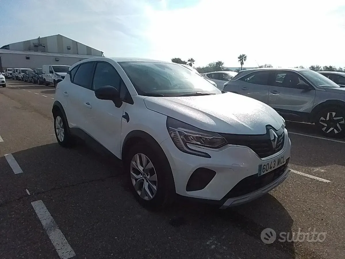 Usata Renault Captur Intens 101 CV (74 kW) 2022 Bianco SUV