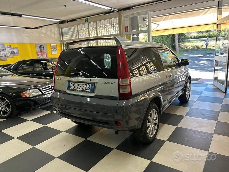 Usata Honda HR-V Sport 105 CV (77 kW) 2003 Gray SUV